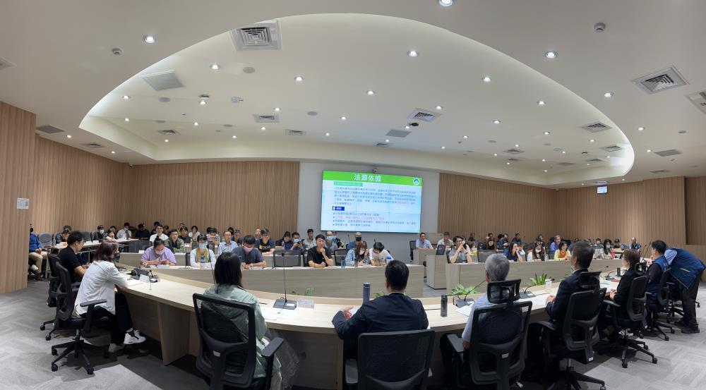 環管署與設有瀝青拌合業的16縣市環保局跨區域經驗交流.jpg