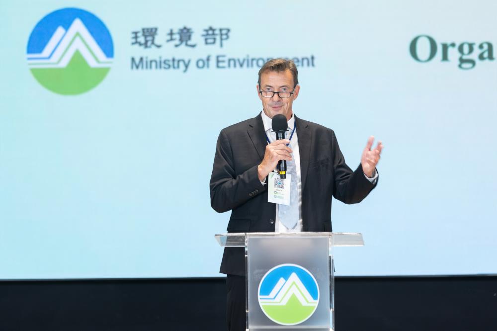 環境部顧問Dr. Jürgen Landgrebe致詞.jpg