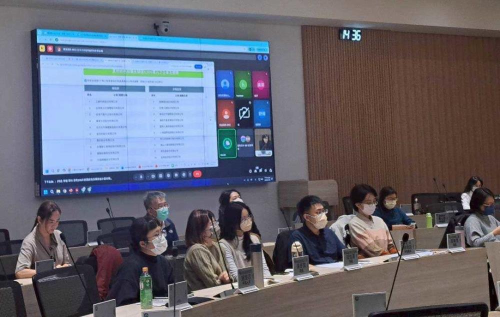 新聞相片_與會人員參與討論.jpg