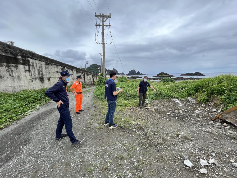 照片02_臺東縣蘭嶼鄉東清沿岸廢棄物棄置點已陸續清理.jpg