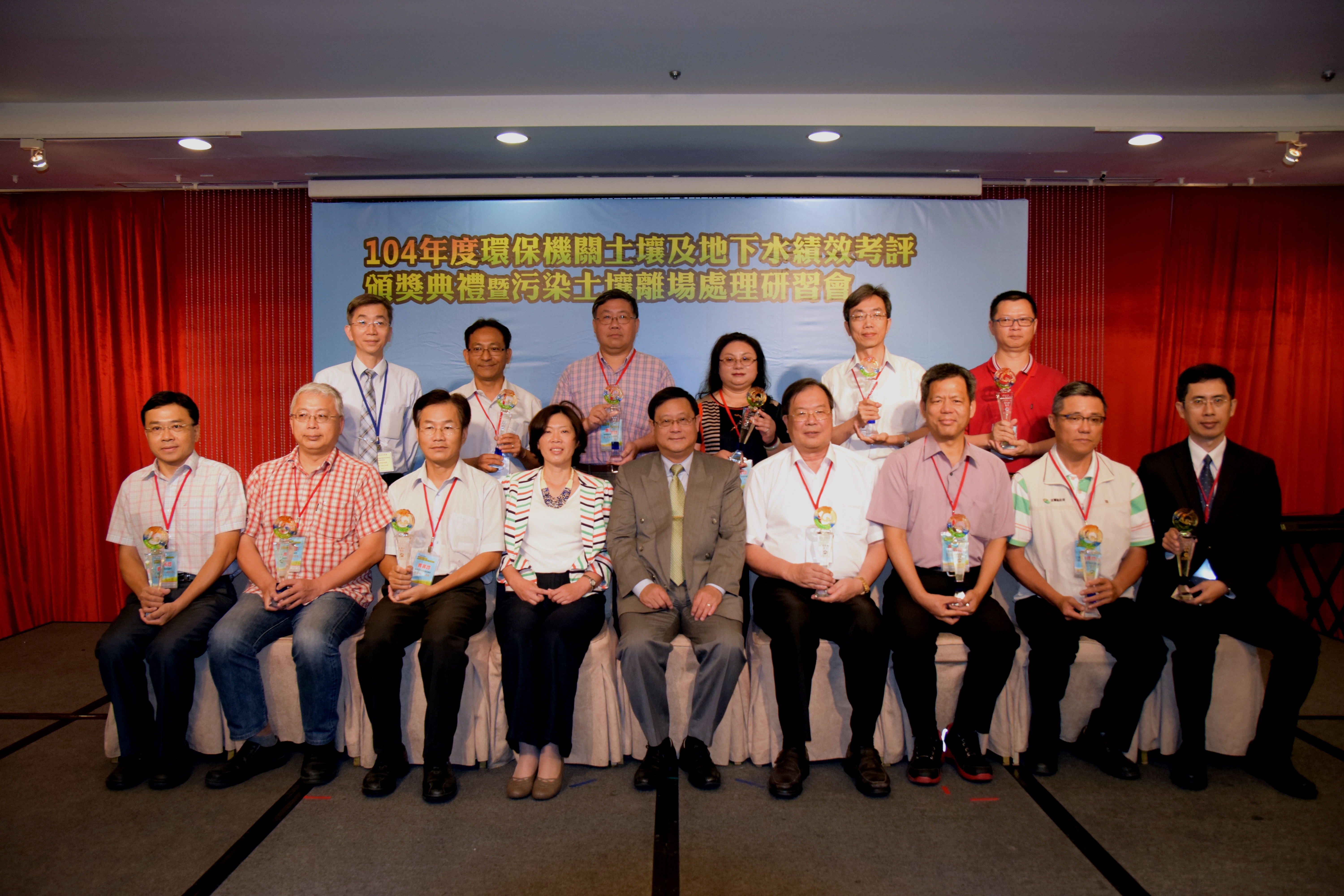 DSC_0125-r.jpg