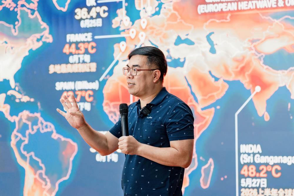 彭部長說明極端高溫已成全球共同趨勢.jpg