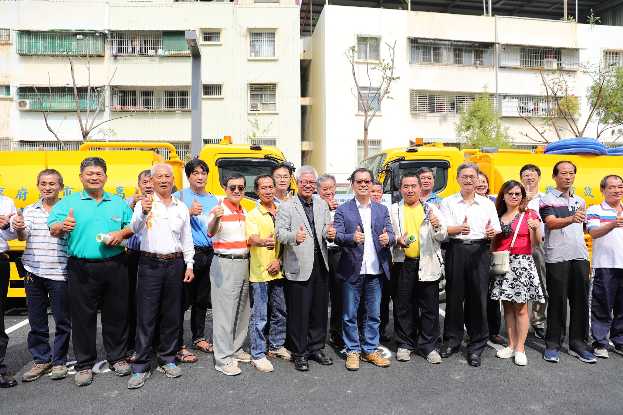 1071109新聞相片-高雄市沼渣沼液集運車輛交車.jpg