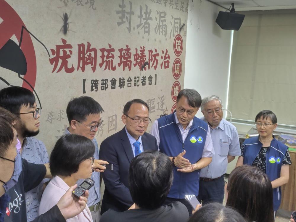 謝燕儒署長回應記者聯訪.jpg