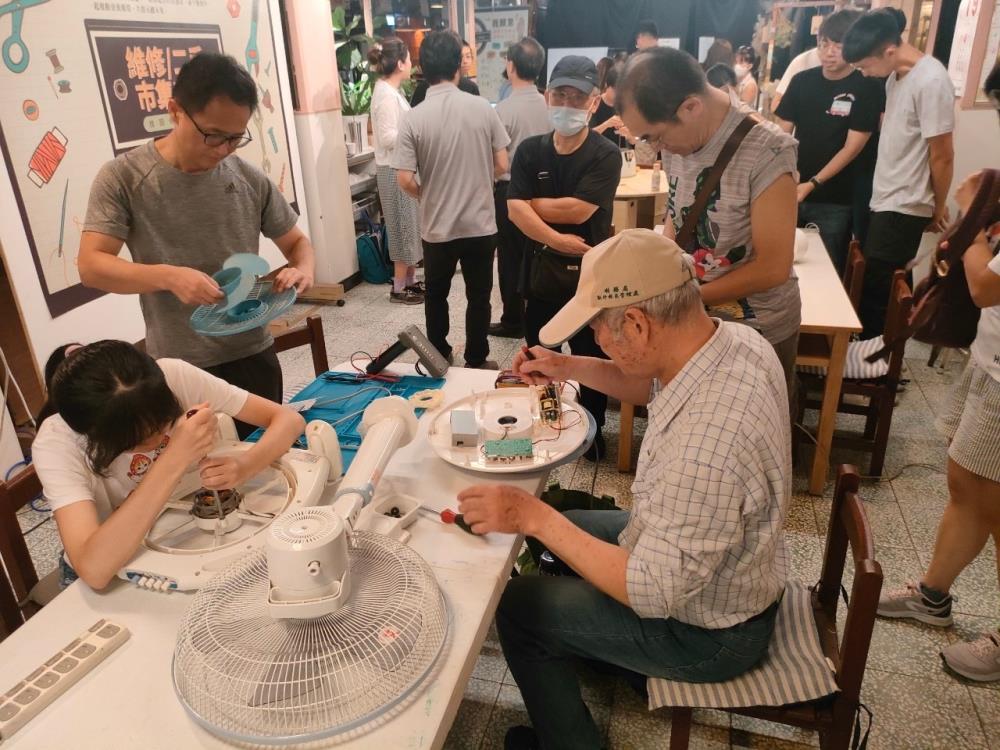 3.「小家電維修所」提供免費檢測保養，維修只收取零件費用.jpg