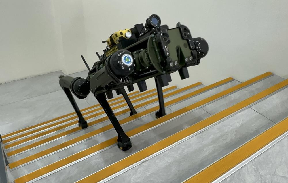 科技禦災！化學署「履帶式偵檢機器人」投入彰化槽車事故應變