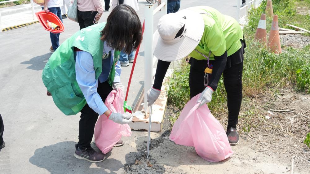 中央與地方聯手啟動登革熱孳清大動員，沒有積水就沒有登革熱！